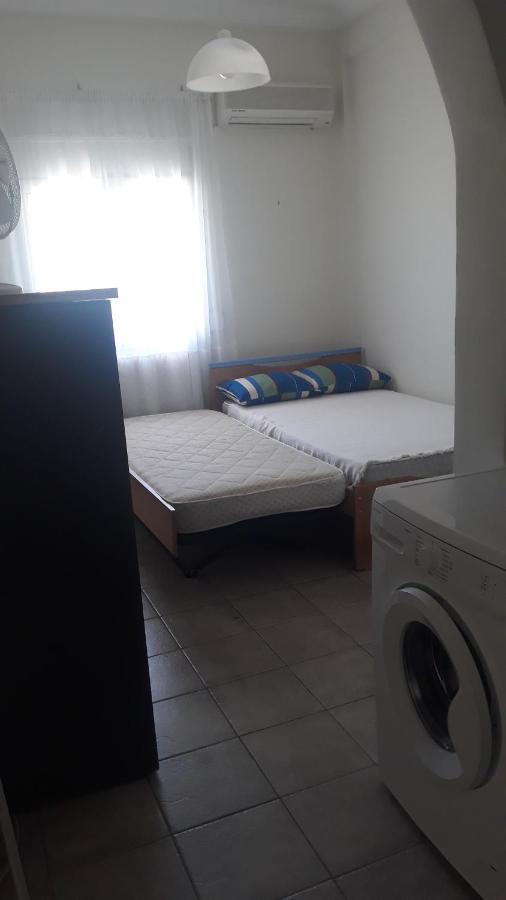 Central Apartments Eretria Ngoại thất bức ảnh