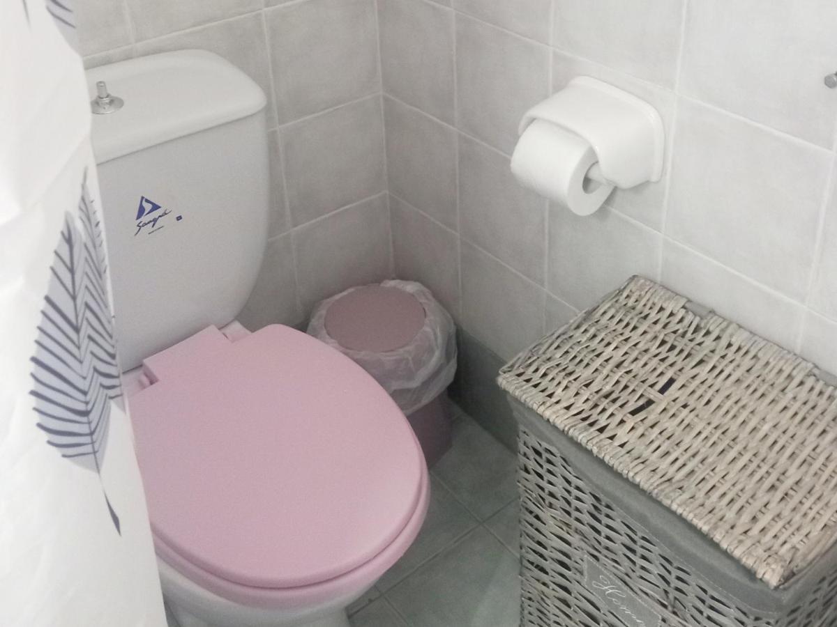 Central Apartments Eretria Ngoại thất bức ảnh