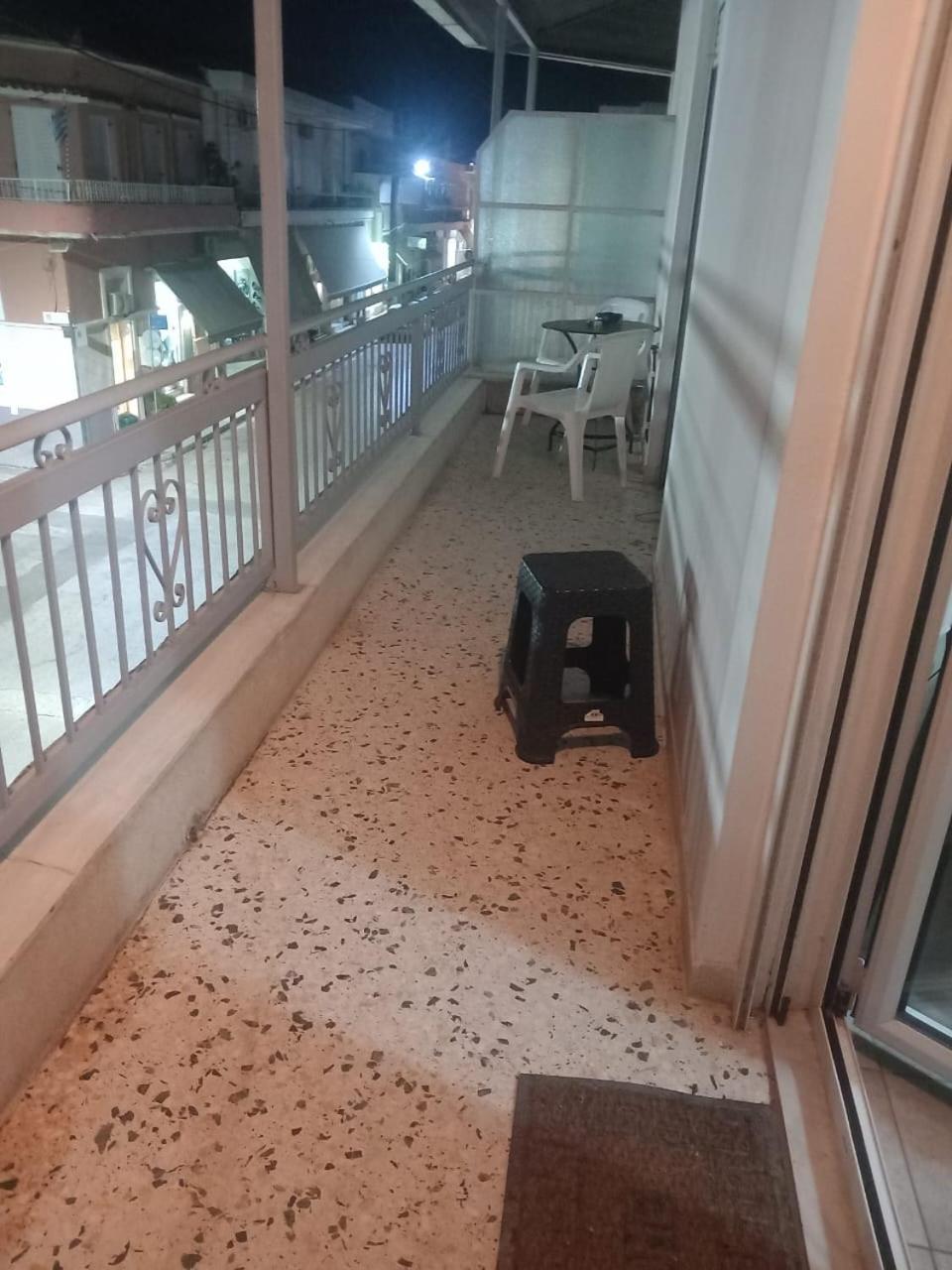 Central Apartments Eretria Ngoại thất bức ảnh
